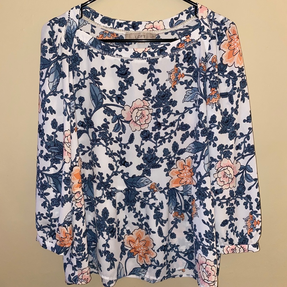 Women’s LOFT petite medium floral top